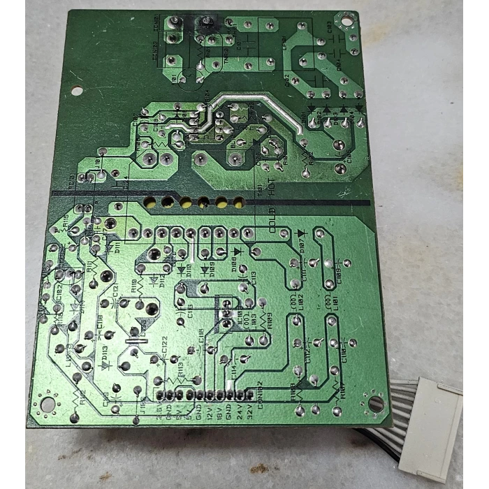 Çoklu 24V 1A / 18V 1A / 12V 1.5A / 5V 3A / 2.5V 5A Adaptör