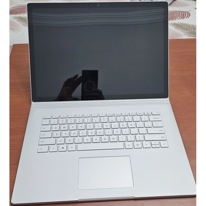 Microsoft Surface Book 3 i7-1065G7 32GB DDR4 2TB SSD 6GB GPU NVIDIA GeForce GTX 1660 Ti with Max-Q Design 15 inc Ekran