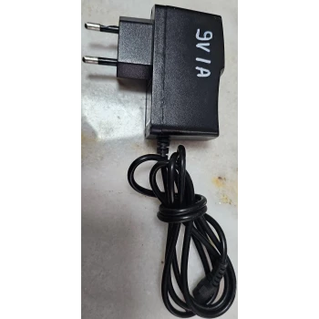 9V 1A Adaptör