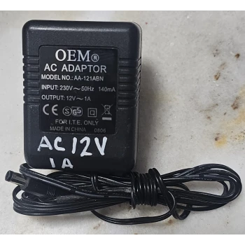 AC 12V 1A Adaptör