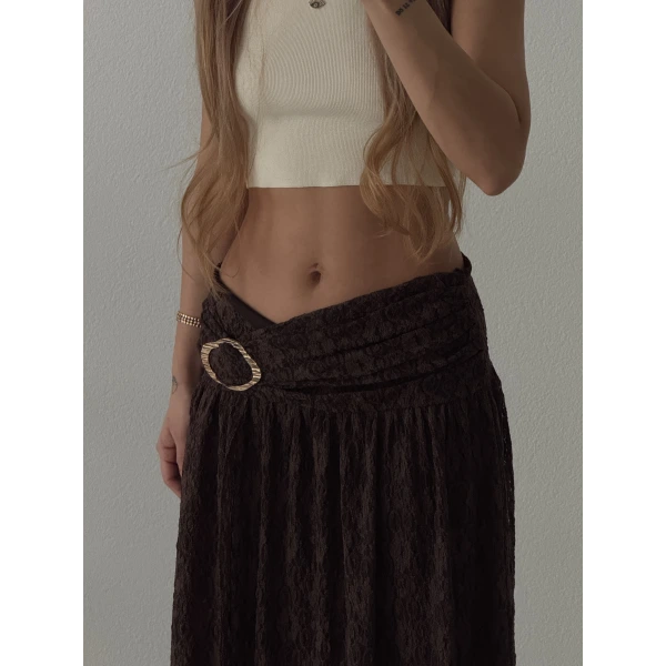 Gold Aksesuarlı Uzun Dantel Etek