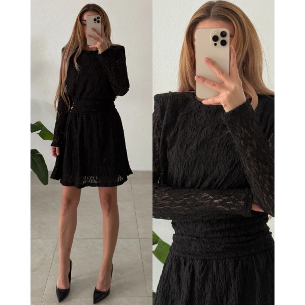 Vatkalı Dantel Elbise