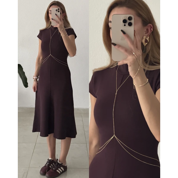 Eteği Belden Açılan Bel Oturtmalı Midi Boy Elbise