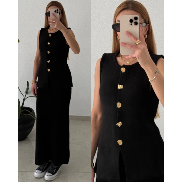 Gold Düğme Detaylı Maxi Boy Triko Etekli Yelekli Takım