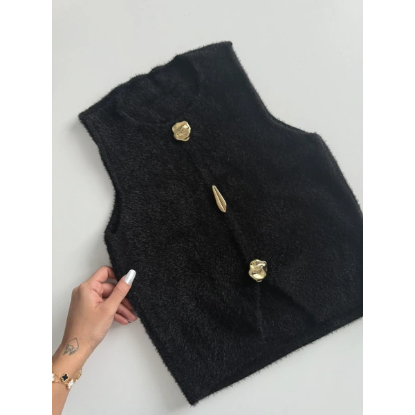 Aksesuarlı Sakallı Triko