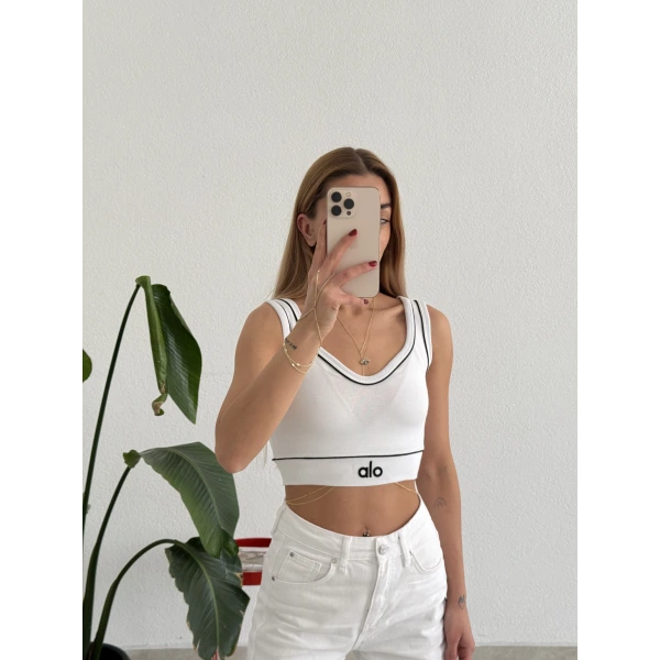 Alo Kontrast Crop