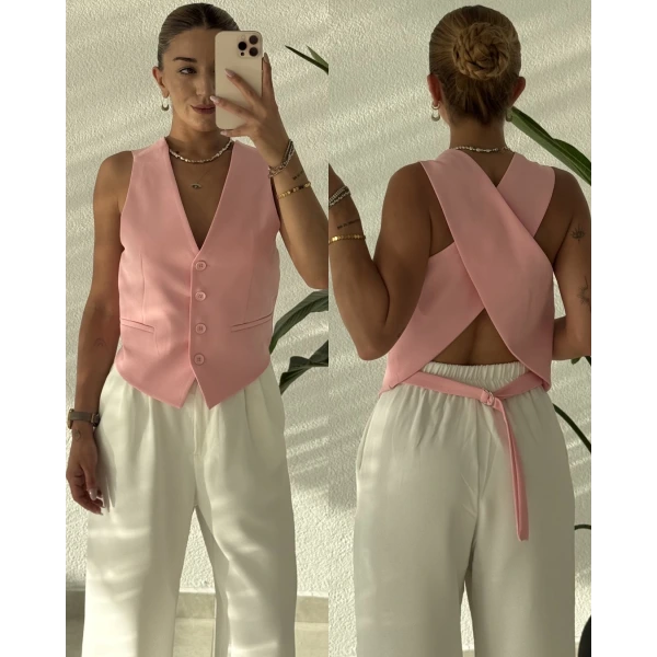 Arkası Çapraz Dekolteli Yelek