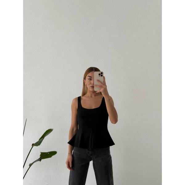 Askılı Volanlı Kadın Bluz