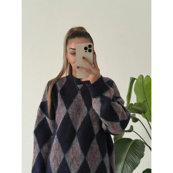 Baklava Desenli Kazak