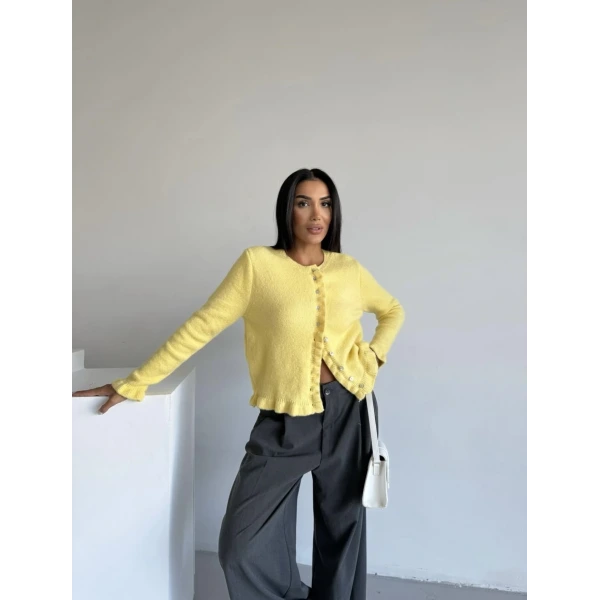 Volanlı Düğmeli Sarı Hırka