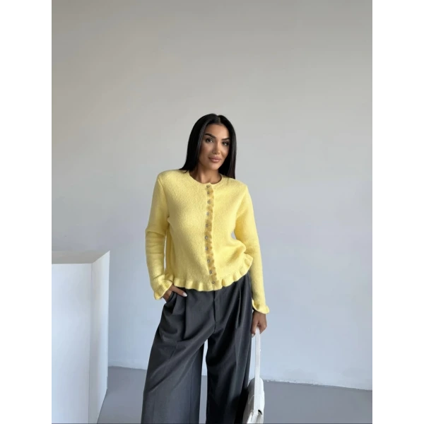 Volanlı Düğmeli Sarı Hırka