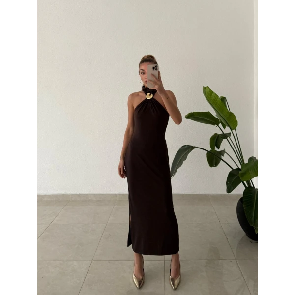 Gold Aksesuar Detaylı Uzun Elbise