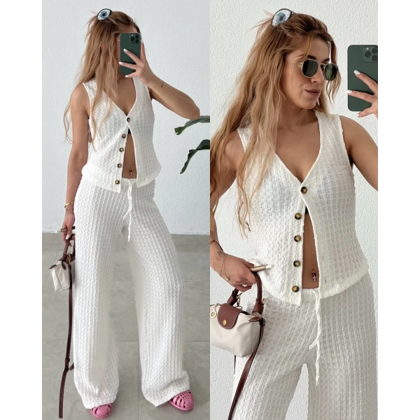 Kırışık Kumaşlı Yelekli Takım