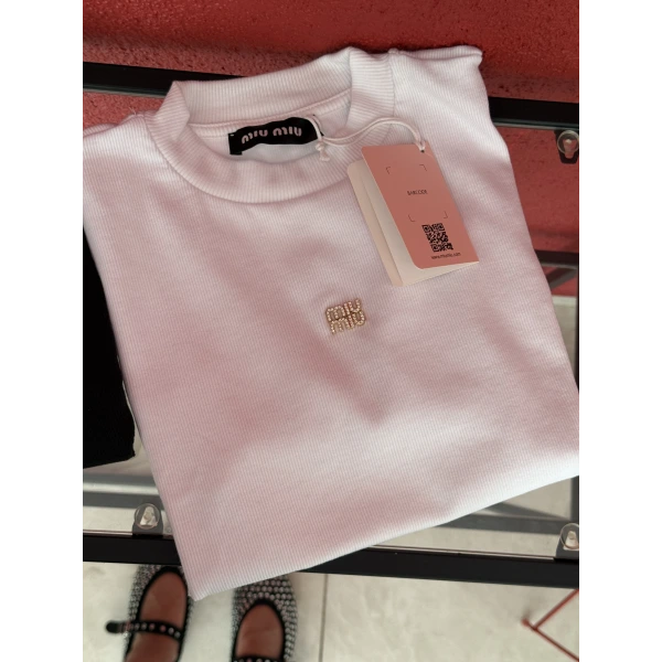 Miu Miu Marka Crop