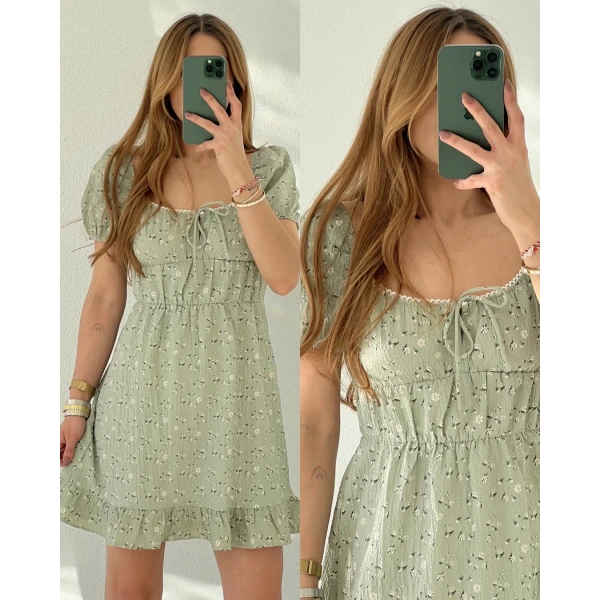 Papatya Desenli Elbise