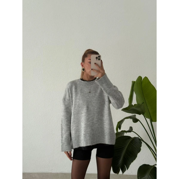 Ribana Detaylı Basic Bisiklet Yaka Kazak