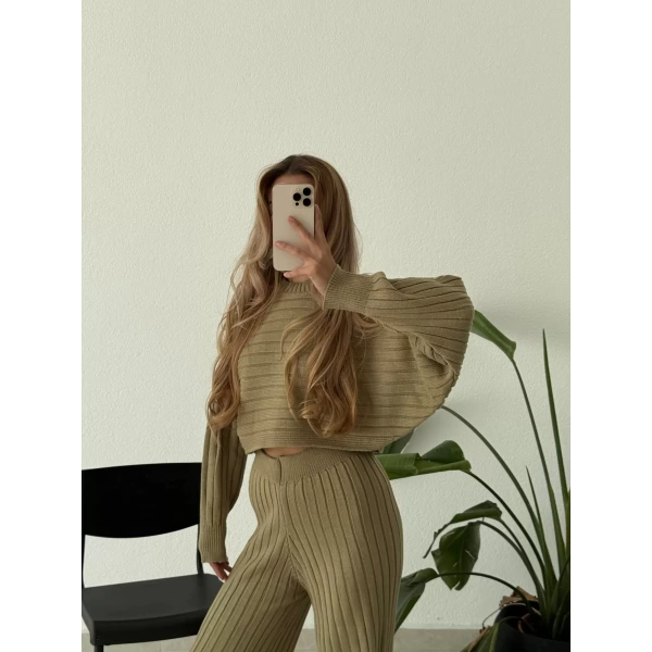 Yarasa Kol Pantolonlu Triko Takım