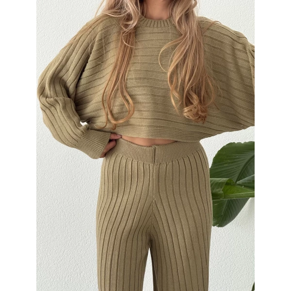 Yarasa Kol Pantolonlu Triko Takım