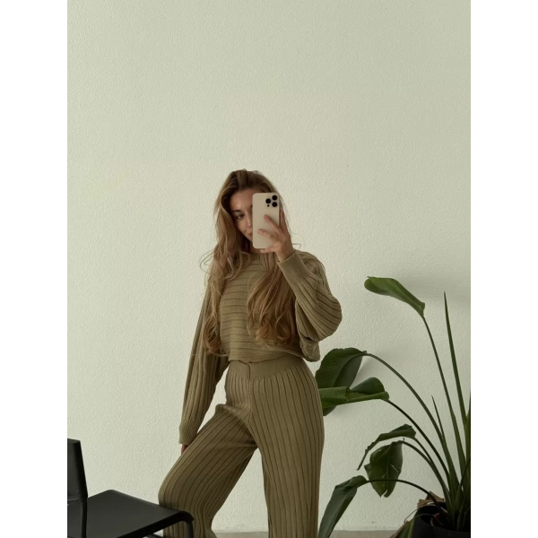 Yarasa Kol Pantolonlu Triko Takım