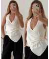 Asimetrik Kruvaze Yaka Boyundan Geçmeli Aksesuarlı Bluz