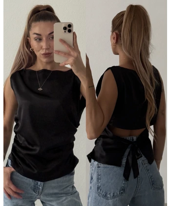 Sırt Dekolteli Bağlamalı Siyah Saten Bluz