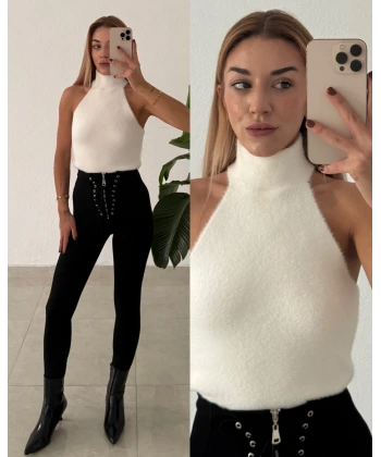 Kolsuz Boğazlı Sakallı Triko