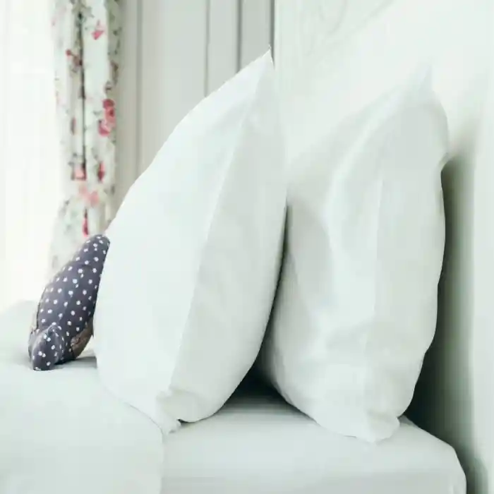 83 Tel Düz Pamuk Saten Otel Yastık Kılıfı