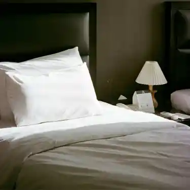 63 Tel Tek Kişilik Otel Nevresim Takımı (Lastikli Çarşaflı)