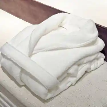 Şal Yaka Otel Bornozu