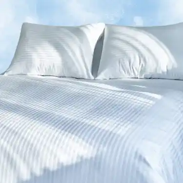 83 Tel Çizgili Pamuk Saten Çift Kişilik Otel Nevresim Takımı (Lastikli Çarşaflı)