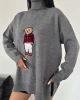 Kadın Gri Oversize Ayıcıklı Oversize Balıkçı Yaka Triko Kazak