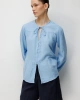 Kadın Bebe Mavisi Müslin Kumaş Yakası Bağcıklı Önü Düğmeli Volanlı Gömlek Bluz