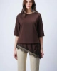 Kadın Kahverengi Asimetrik Kesim Şık Dantel Detaylı Salaş Oversize Tişört