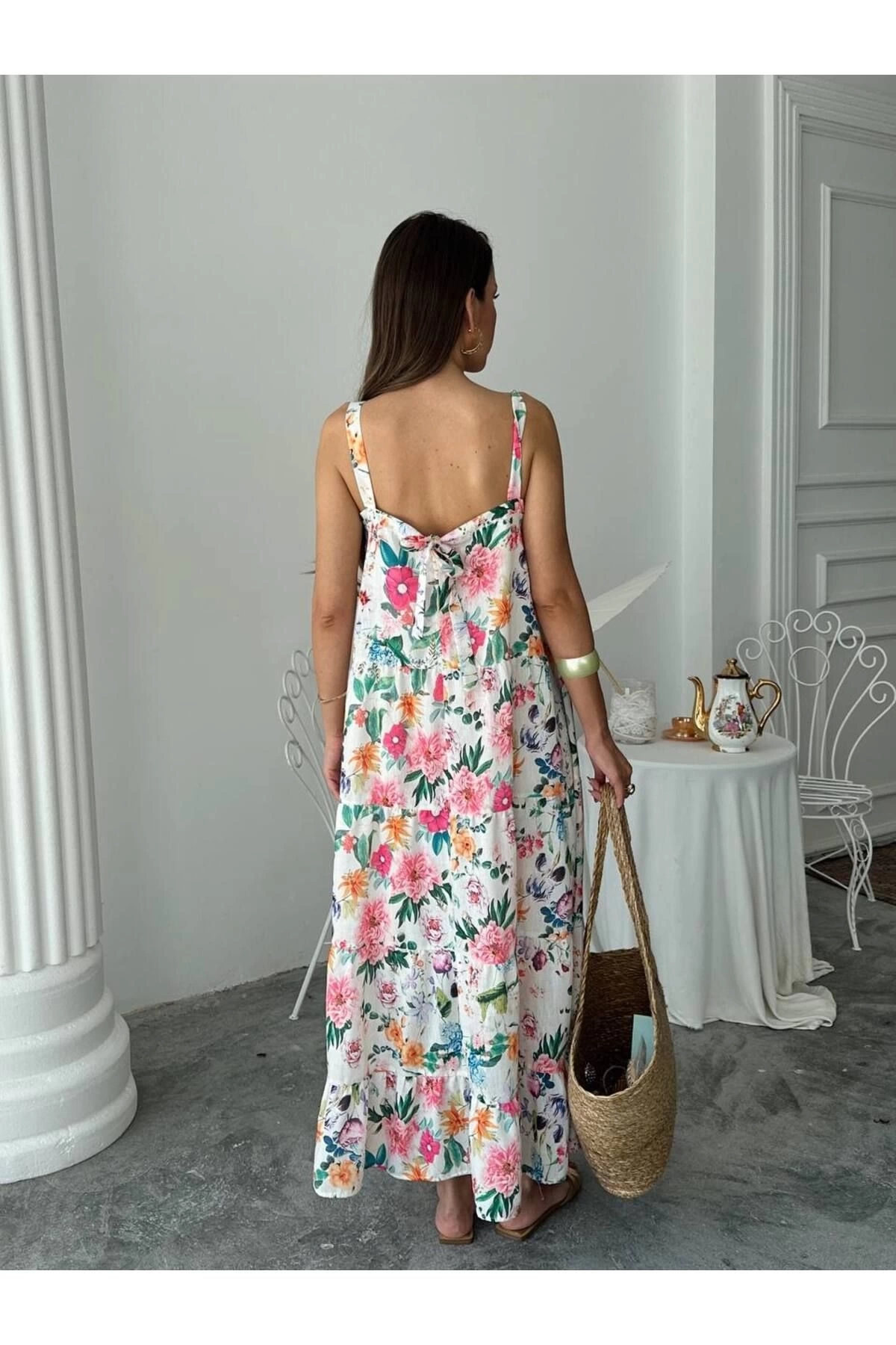 Kadın Çiçek Desenli Askılı Kolsuz Yazlık Astarlı Premium Keten Elbise