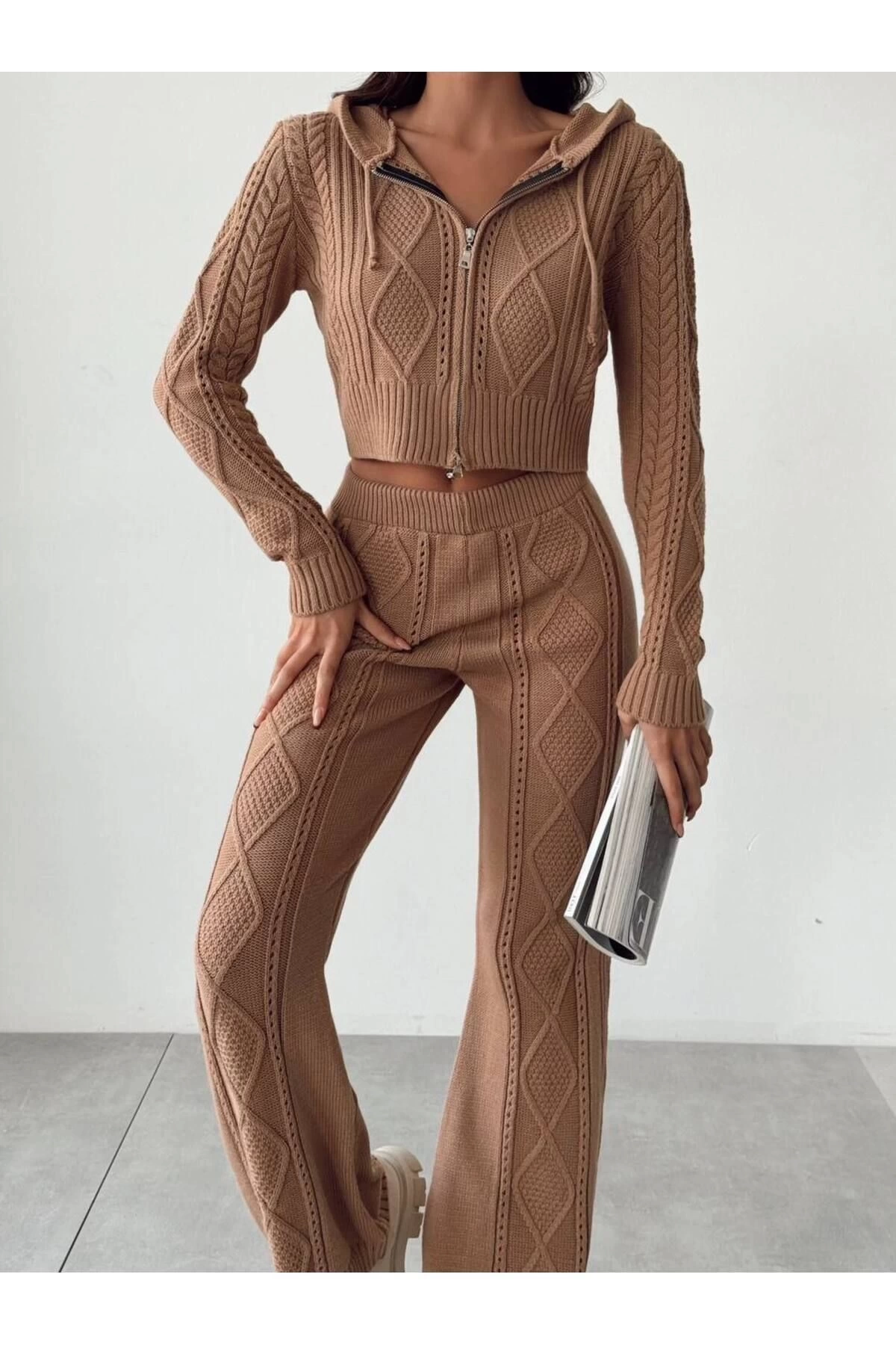 Kadın Kapşonlu Fermuarlı Crop Hırka Pantolon Alt Üst Triko Takım - Kahve S/m
