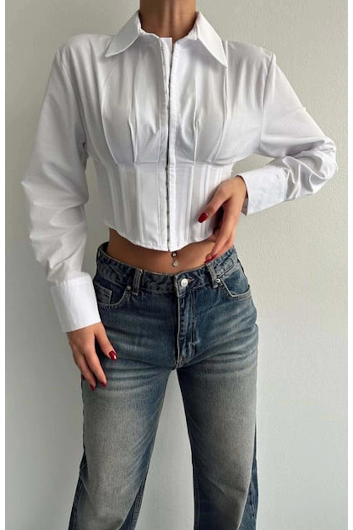 Kadın Fit Kesim Korse Detay Dokuma Crop Gömlek - Beyaz