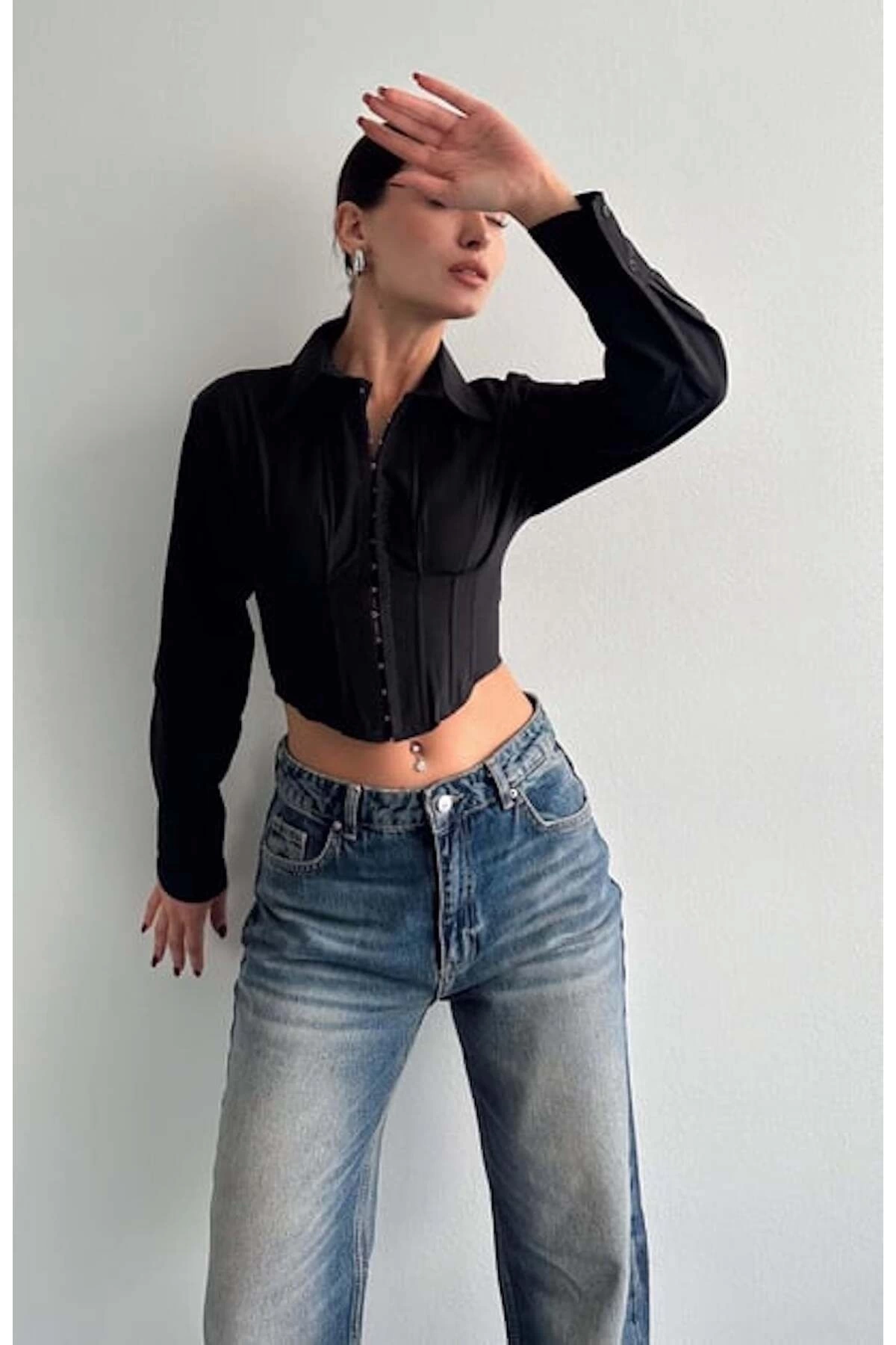Kadın Fit Kesim Korse Detay Dokuma Crop Gömlek - Siyah