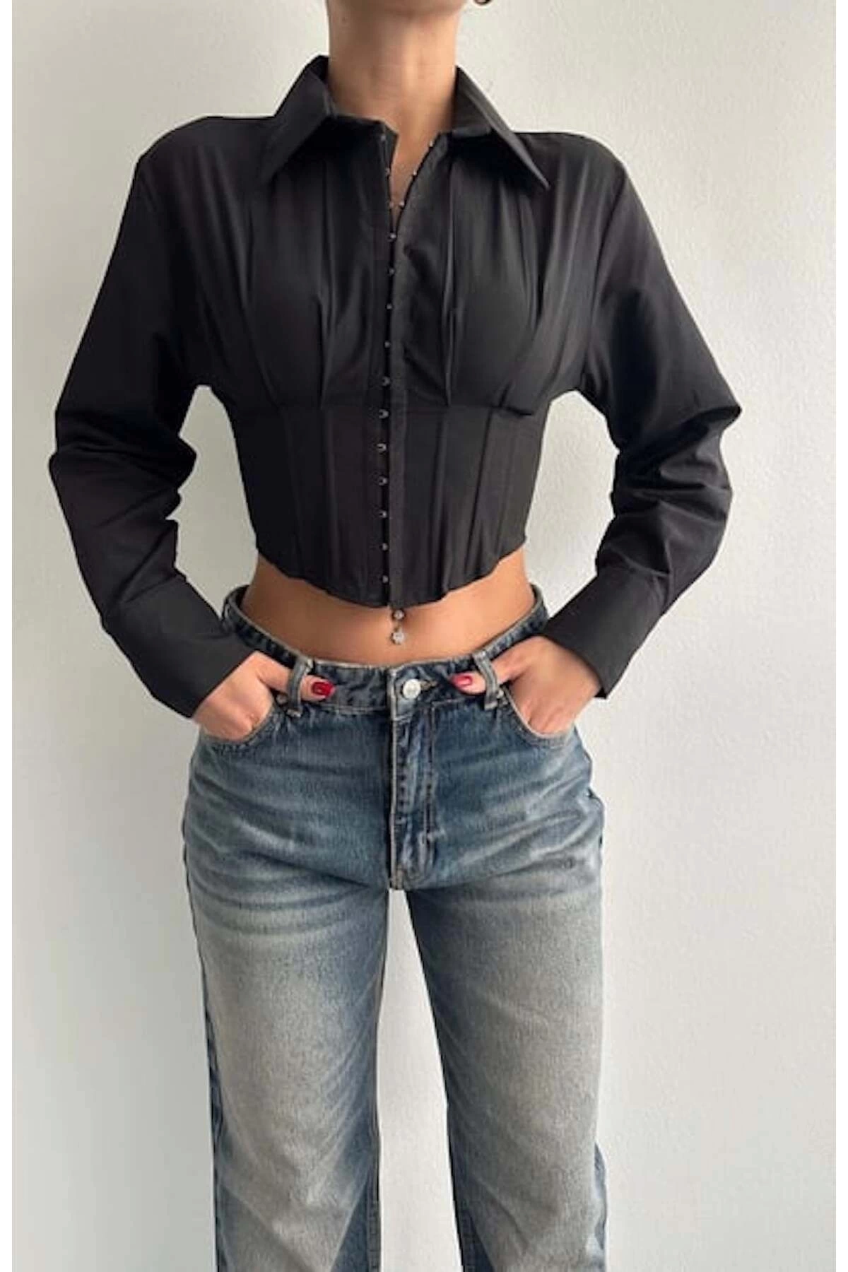 Kadın Fit Kesim Korse Detay Dokuma Crop Gömlek - Siyah