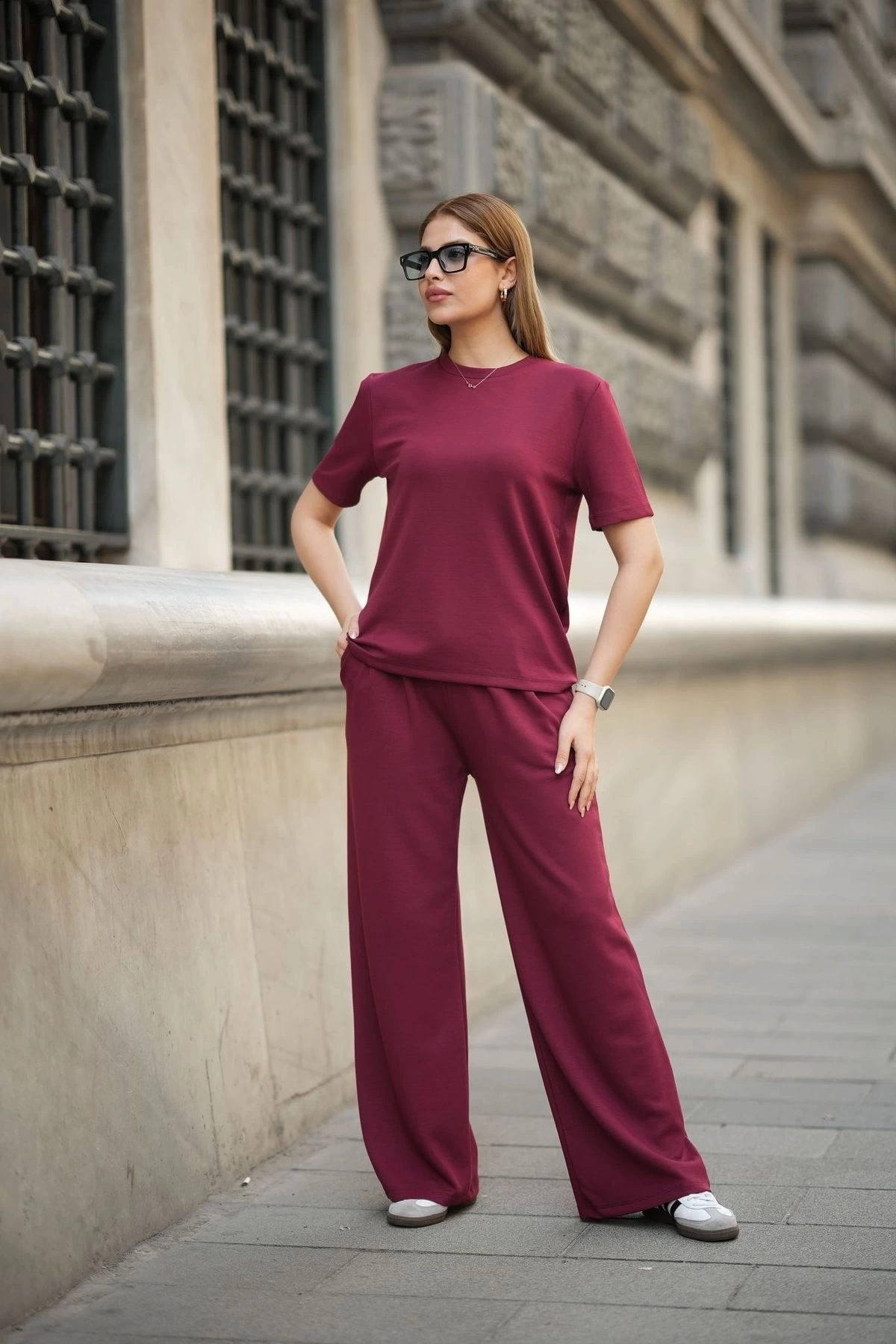 Kadın Bordo Kumaş Tiril Yumuşak Dokulu Tişört Pantolon Alt Üst İkili Kısa Kol Yazlık Takım