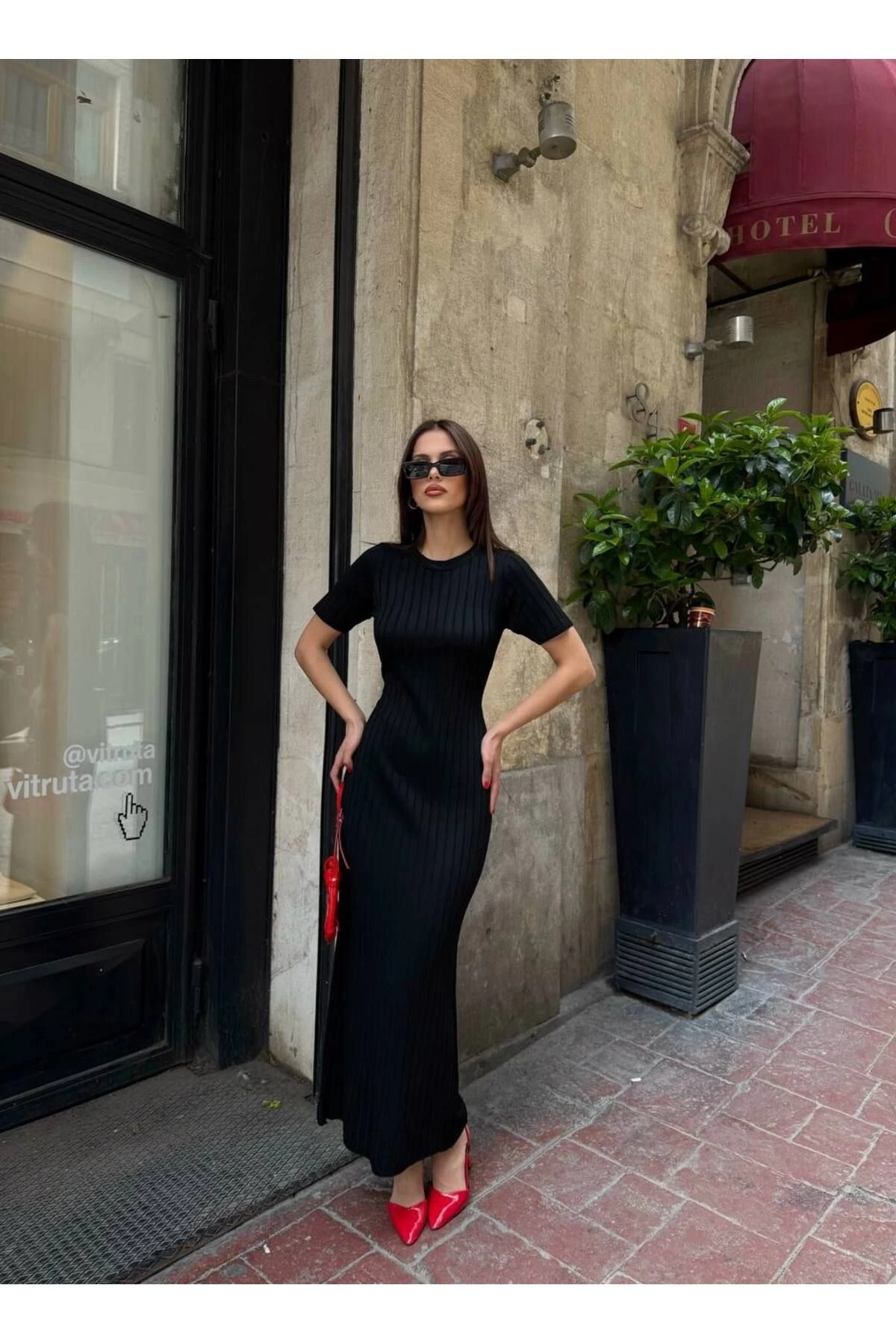 Kadın Siyah Fitilli Kısa Kol Yazlık Kumaş Uzun Triko Elbise s/m