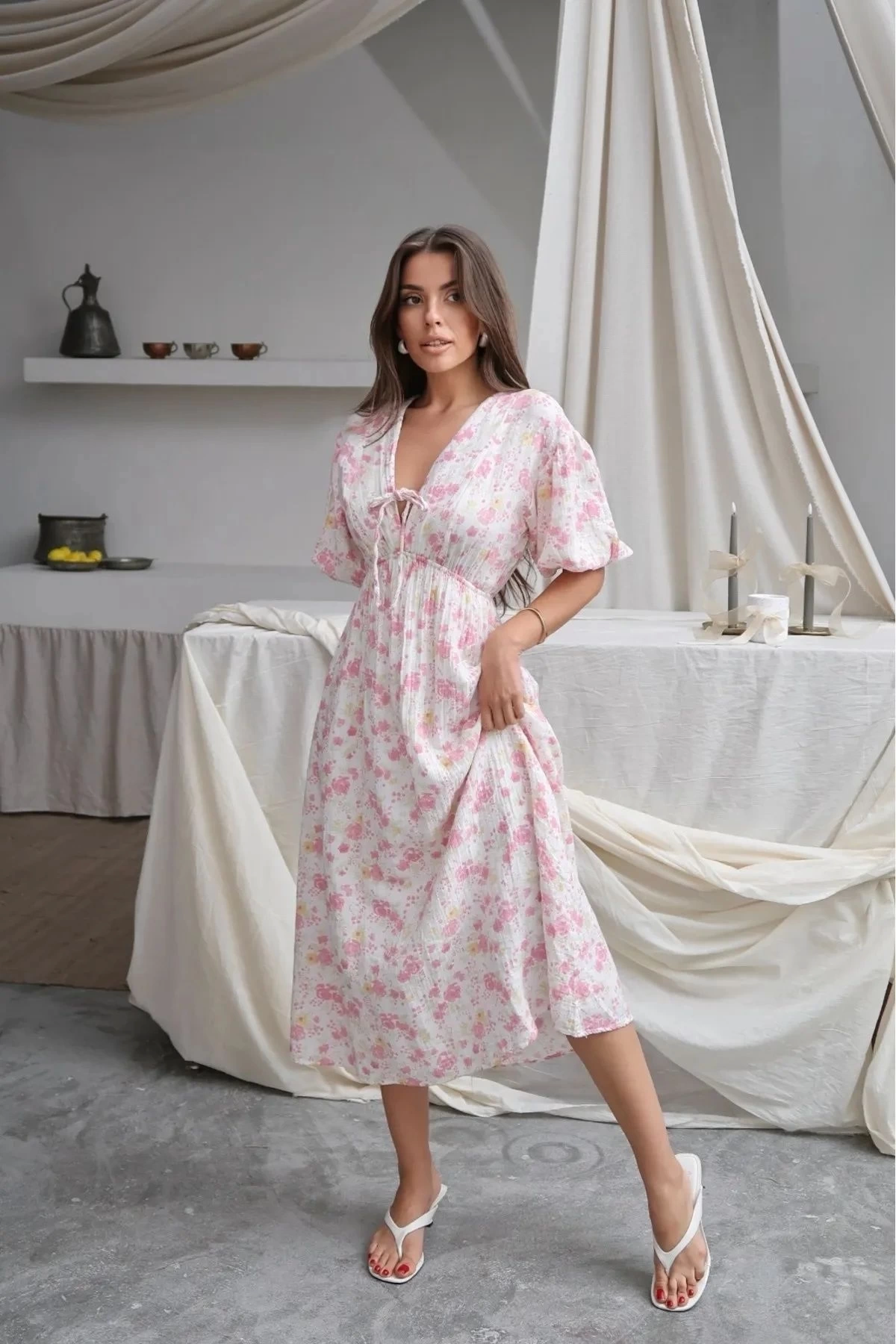 Kadın Pembe Çiçek Desenli Astarlı Yazlık Müslin Elbise