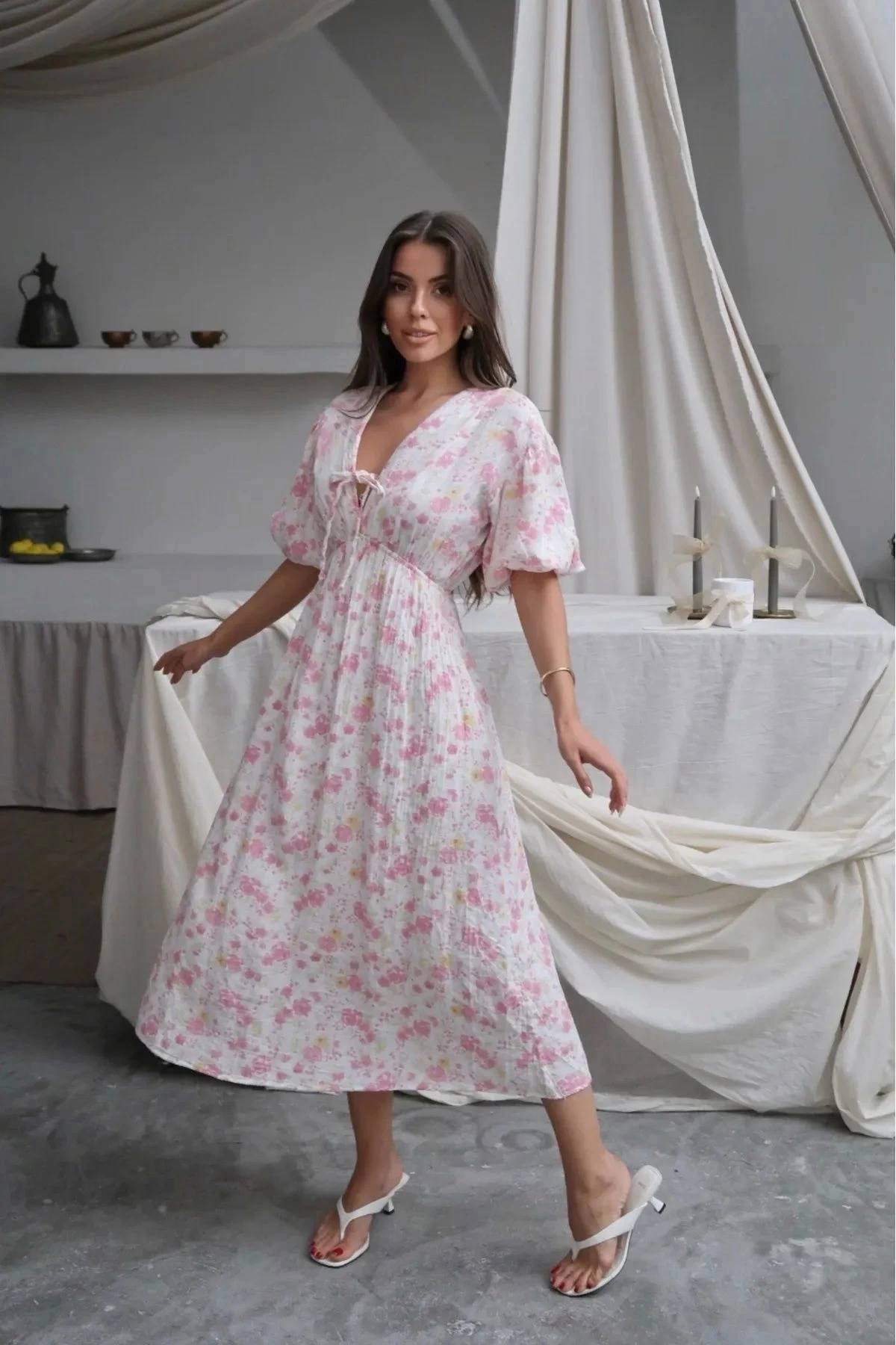 Kadın Pembe Çiçek Desenli Astarlı Yazlık Müslin Elbise