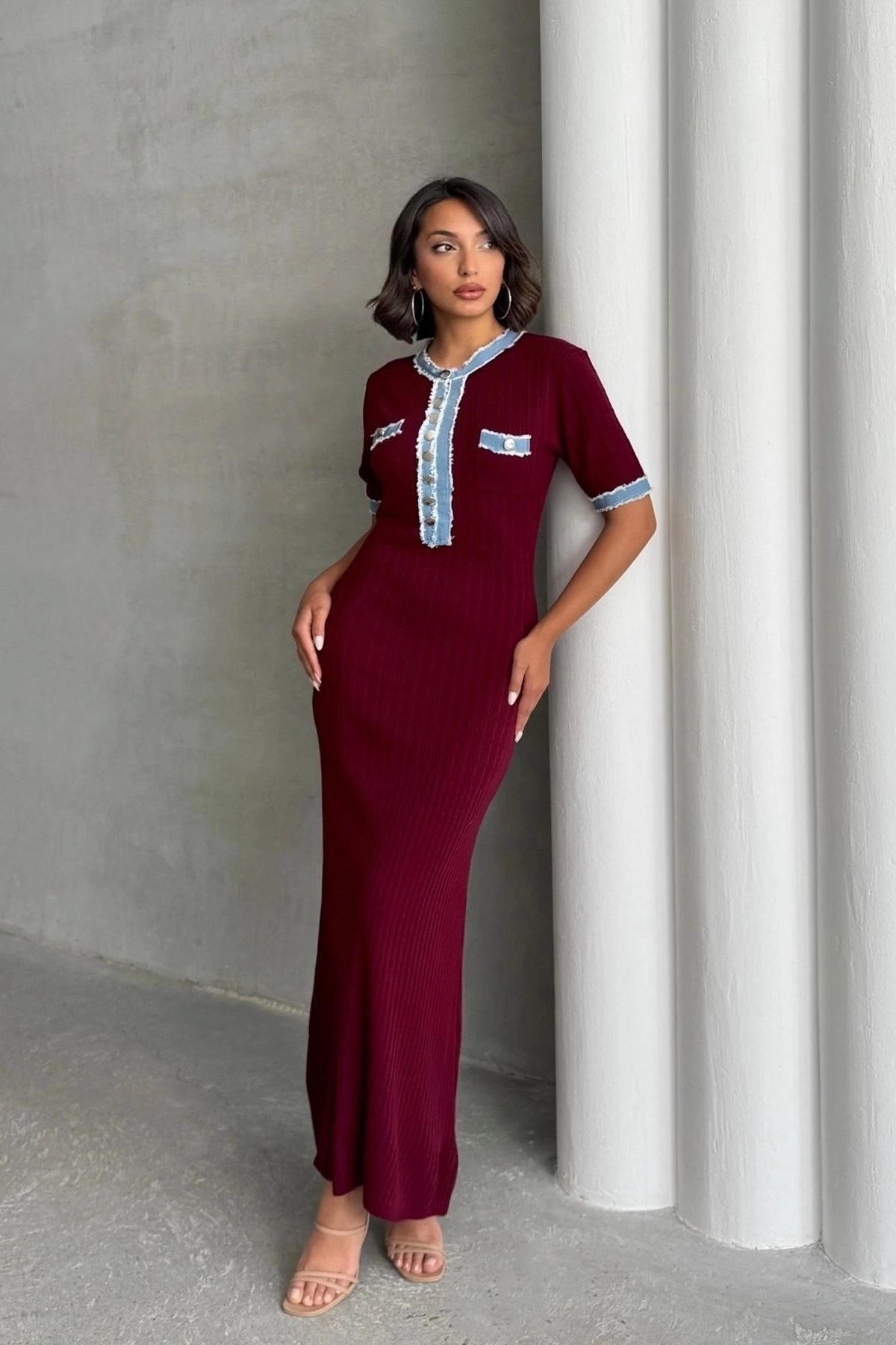 Kadın Bordo Şık Jean Detaylı Kısa Kol Düğmeli Triko Elbise