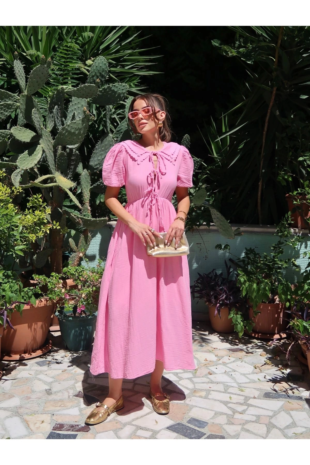 Kadın Pembe Şık Bebe Yaka Detaylıı Astarlı Müslin Kumaş Kısa Kol Yazlık Elbise