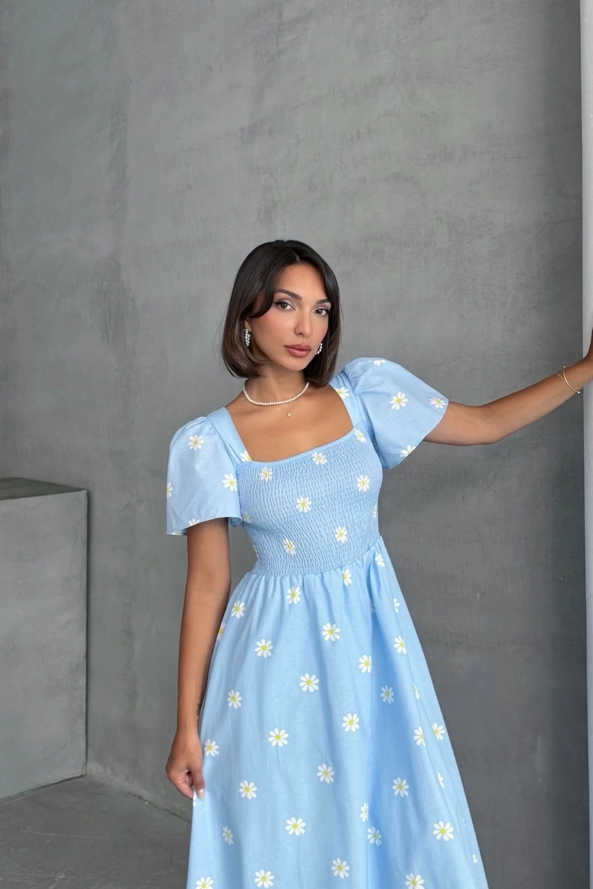 Kadın Papatya Desenli Bebe Mavisi Poplin Midi Elbise