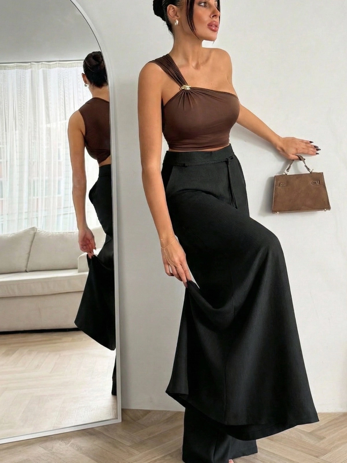 Kadın Siyah Bağcıklı Yüksek Bel Rahat Kesim Bol Paça Sofya Keten Pantolon