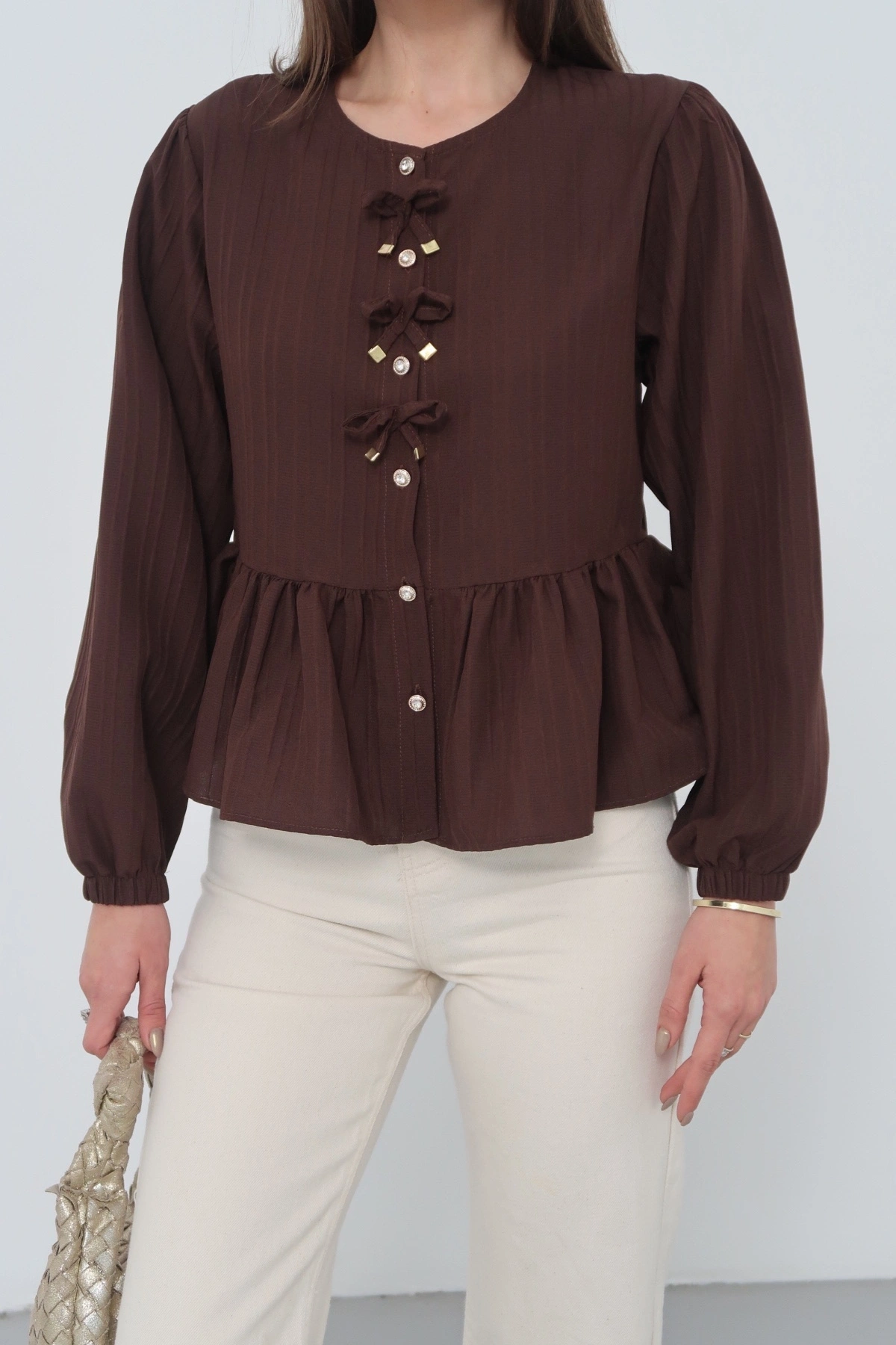 Kadın Acı Kahverengi Fiyonk Detaylı Düğmeli Uzun Kol Gömlek Bluz