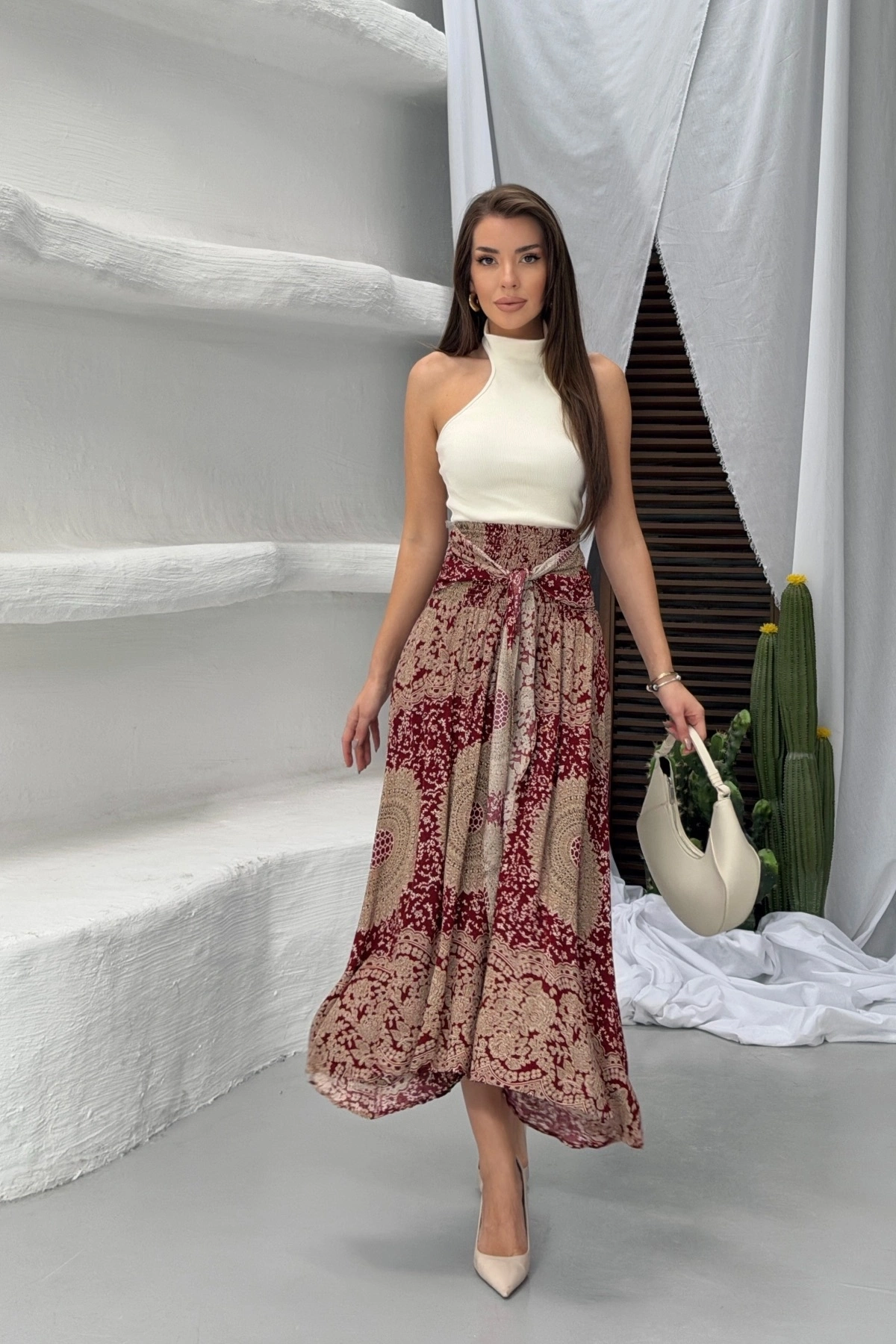 Kadın Bordo Yüksek Bel Bağlama Detaylı Şık Etnik Desenli Asimetrik Kesim Midi Etek