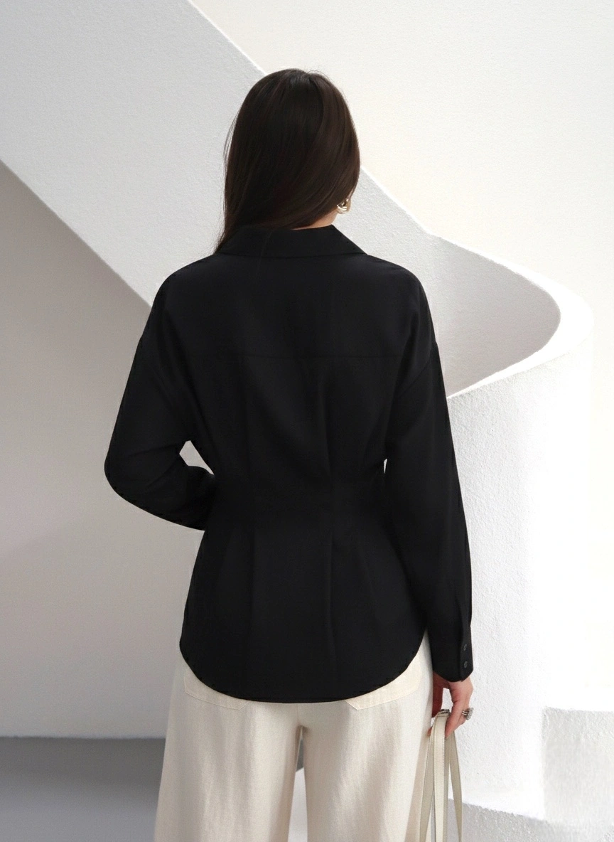 Kadın Siyah Şık Belden Oturmalı Pensli Uzun Kol Gömlek