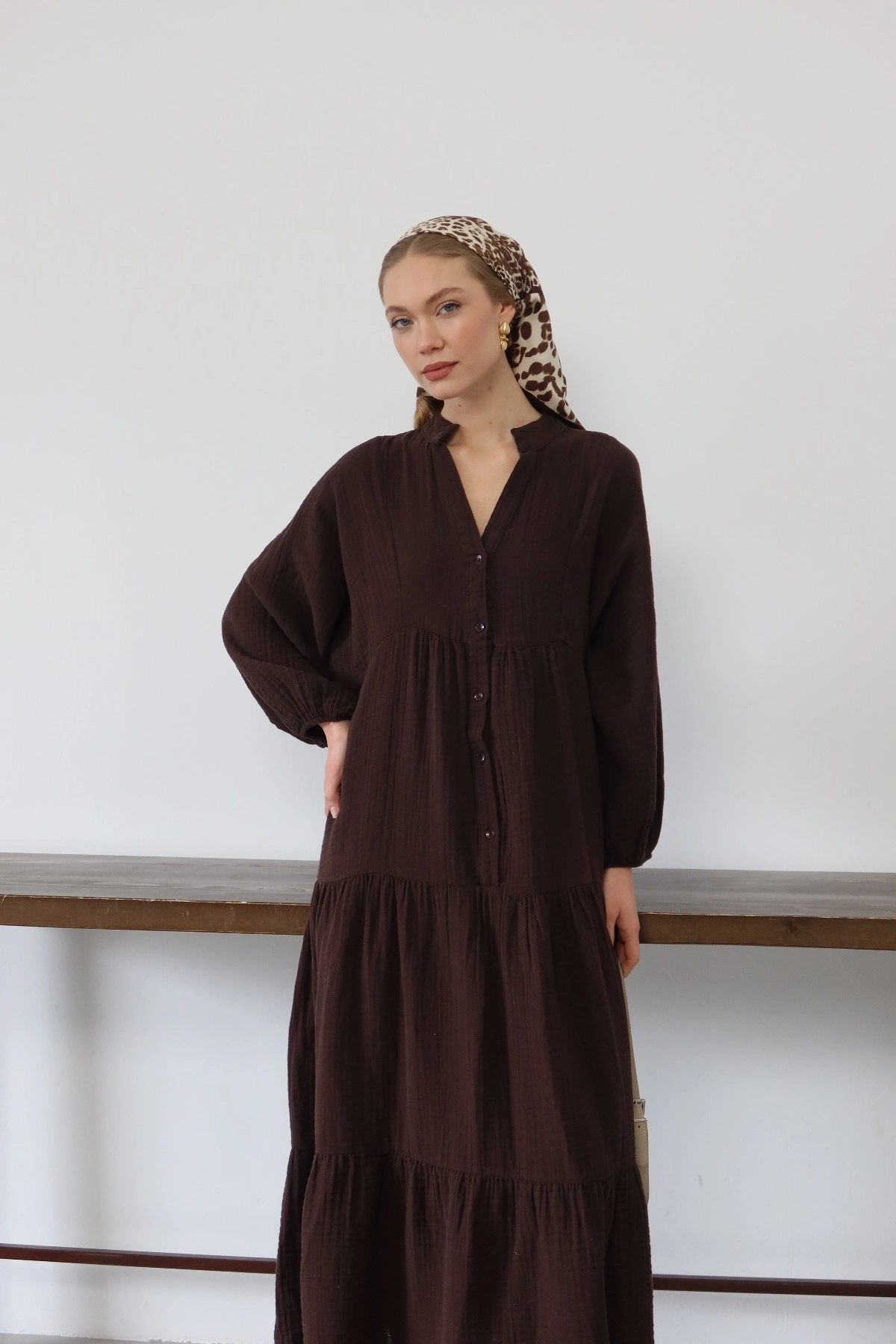 Kadın Kahverengi Bohem Tarz Müslin Kumaş Rahat Kalıp Astarlı Uzun Şık Bayramlık Elbise